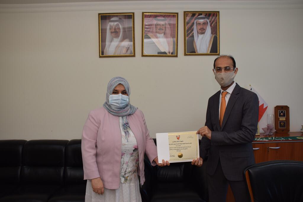 الوكيل المساعد للرعاية الأولية تستقبل ممثل شركة البسمة وتثني على جهودهم في تطبيق خدمة التطبيب عن بعد