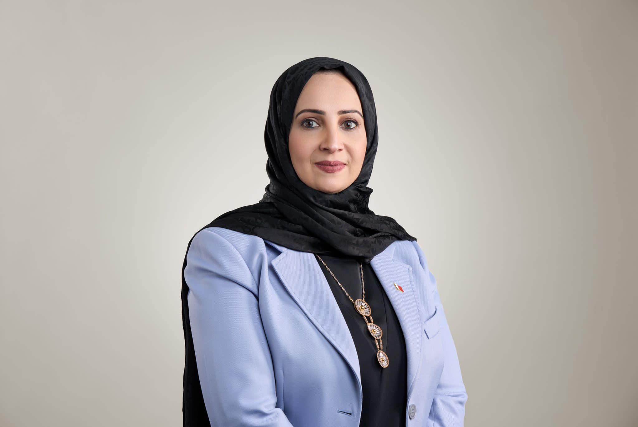 خلال المناقشة العامة التي جرت بمجلس النواب .. وزيرة الصحة: مواصلة توظيف الأطباء البحرينيين ودعم مستواهم المهني والكوادر الوطنية هي الخيار الأول 5 مبادرات جديدة أطلقتها الحكومة لزيادة الإسهام في توظيف الأطباء البحرينيين