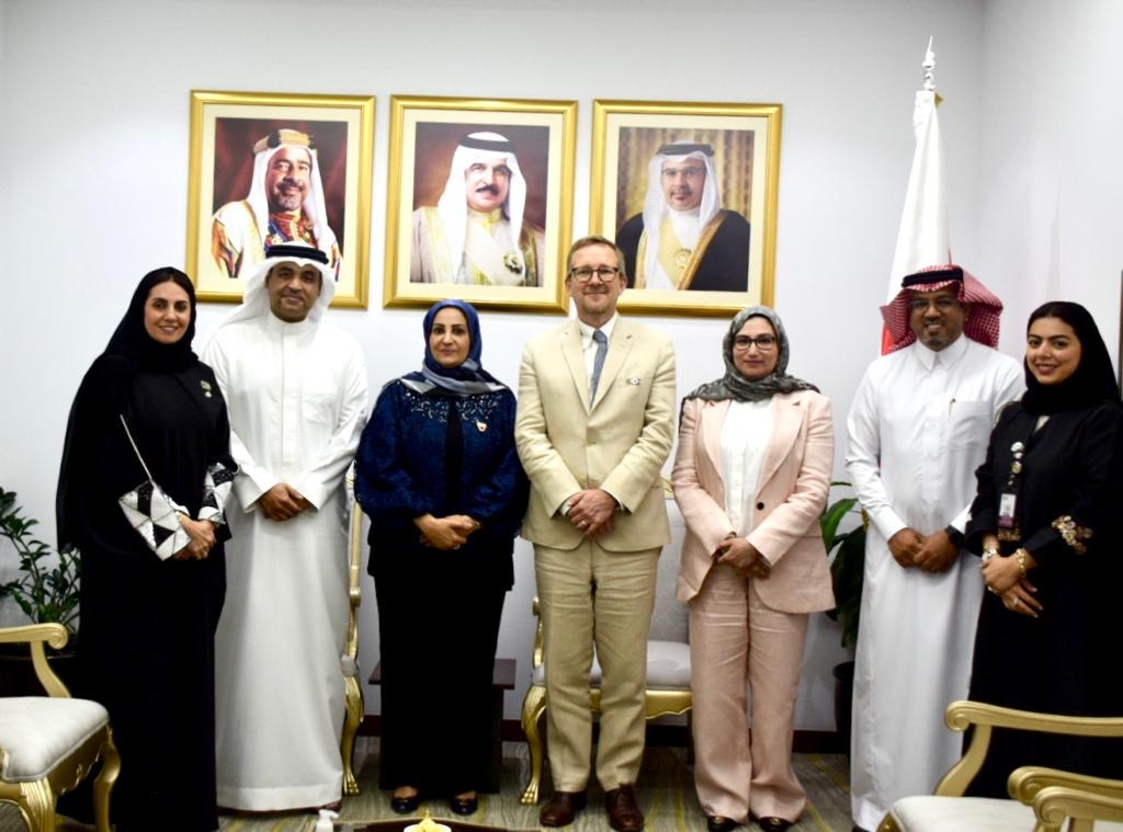 وزيرة الصحة تستقبل الرئيس التنفيذي للمركز الخليجي للوقاية من الأمراض ومكافحتها