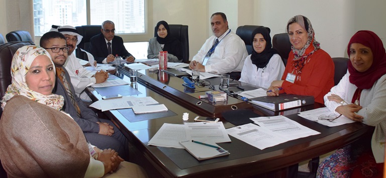 سعادة وزير الصحة يجدد الثقة في الدكتور علي البقارة لرئاسة اللجنة - اللجنة التنسيقية لأعمال بعثة الحج الطبية لعام 1436هـ/ 2015م تعقد اجتماعها الأول